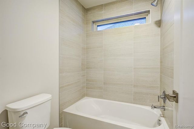 812 Irving Avenue, Royal Oak, MI 48067