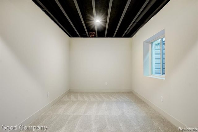 812 Irving Avenue, Royal Oak, MI 48067