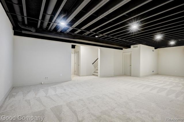 812 Irving Avenue, Royal Oak, MI 48067