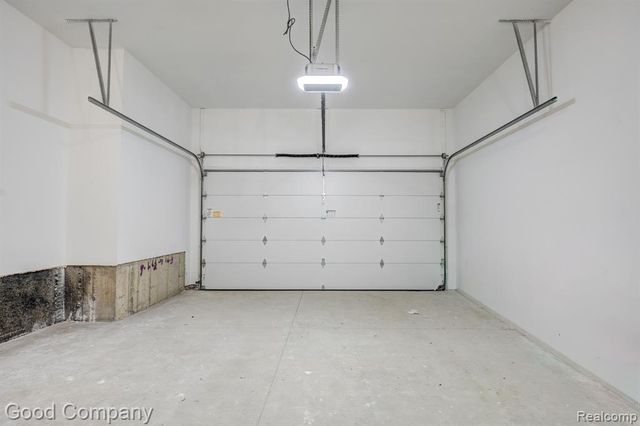 812 Irving Avenue, Royal Oak, MI 48067
