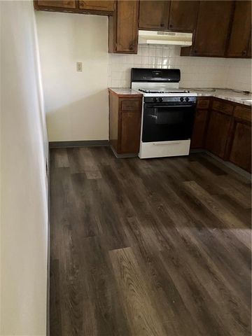 1147 S 52nd Street, Kansas City, KS 66106