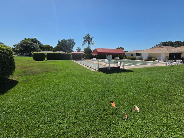 8590 CHEVY CHASE Drive 130, Boca Raton, FL 33433
