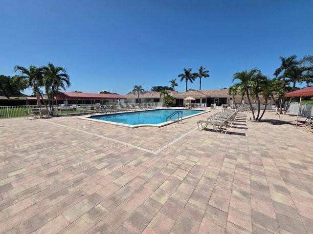 8590 CHEVY CHASE Drive 130, Boca Raton, FL 33433