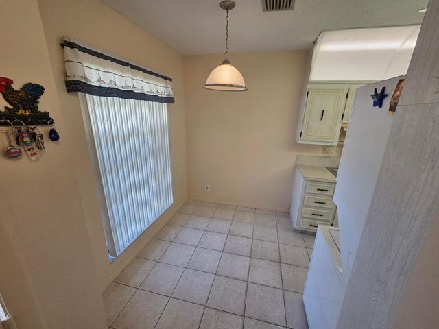 8590 CHEVY CHASE Drive 130, Boca Raton, FL 33433