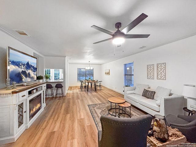 7103 Autumn Park, San Antonio, TX 78249