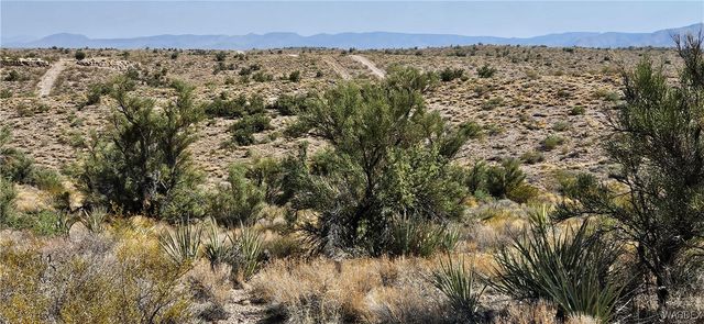 13995 E Knight Creek Road, Kingman, AZ 86401