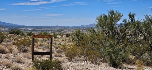 13995 E Knight Creek Road, Kingman, AZ 86401