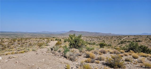 13995 E Knight Creek Road, Kingman, AZ 86401