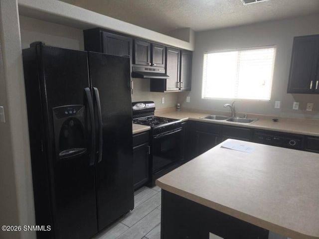 2114 Windsor Place, Las Cruces, NM 88005