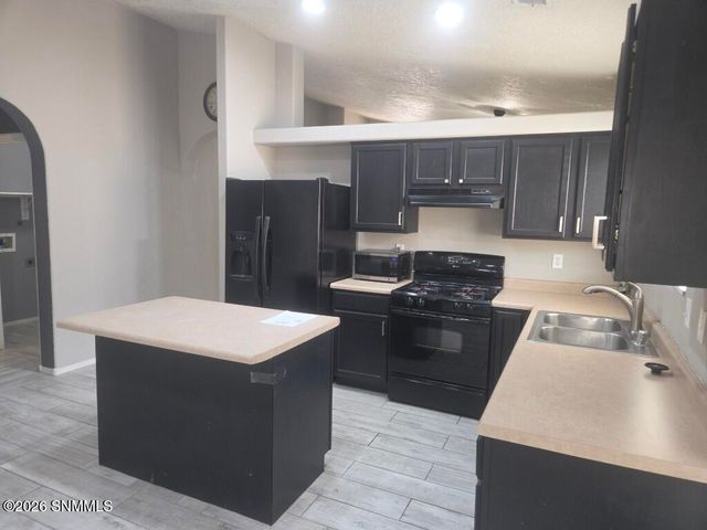 2114 Windsor Place, Las Cruces, NM 88005