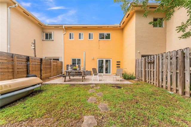 13257 SW 142nd Ter, Miami, FL 33186