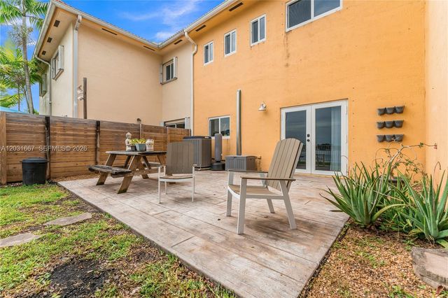 13257 SW 142nd Ter, Miami, FL 33186