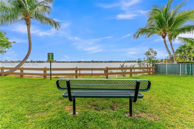 13257 SW 142nd Ter, Miami, FL 33186