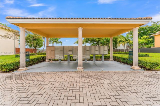13257 SW 142nd Ter, Miami, FL 33186