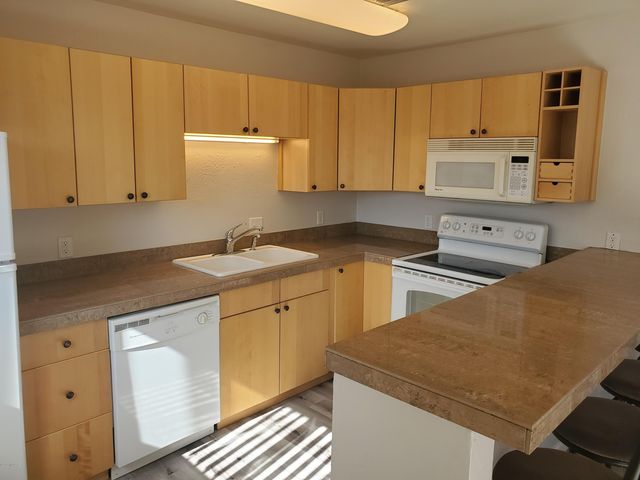 2121 N Columbus Boulevard, Tucson, AZ 85712