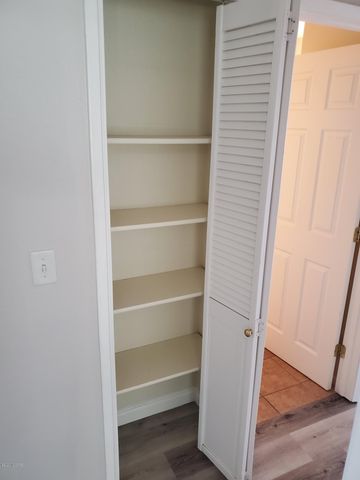 2121 N Columbus Boulevard, Tucson, AZ 85712