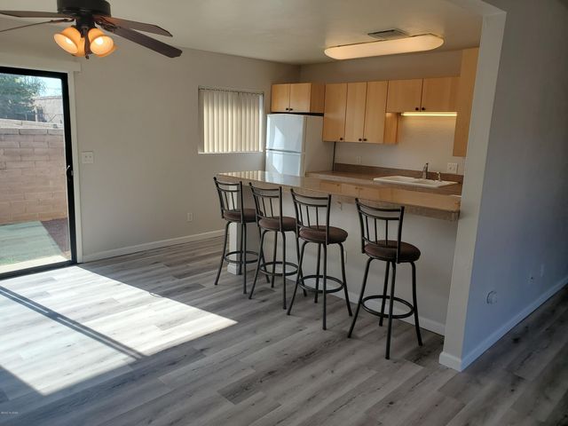 2121 N Columbus Boulevard, Tucson, AZ 85712