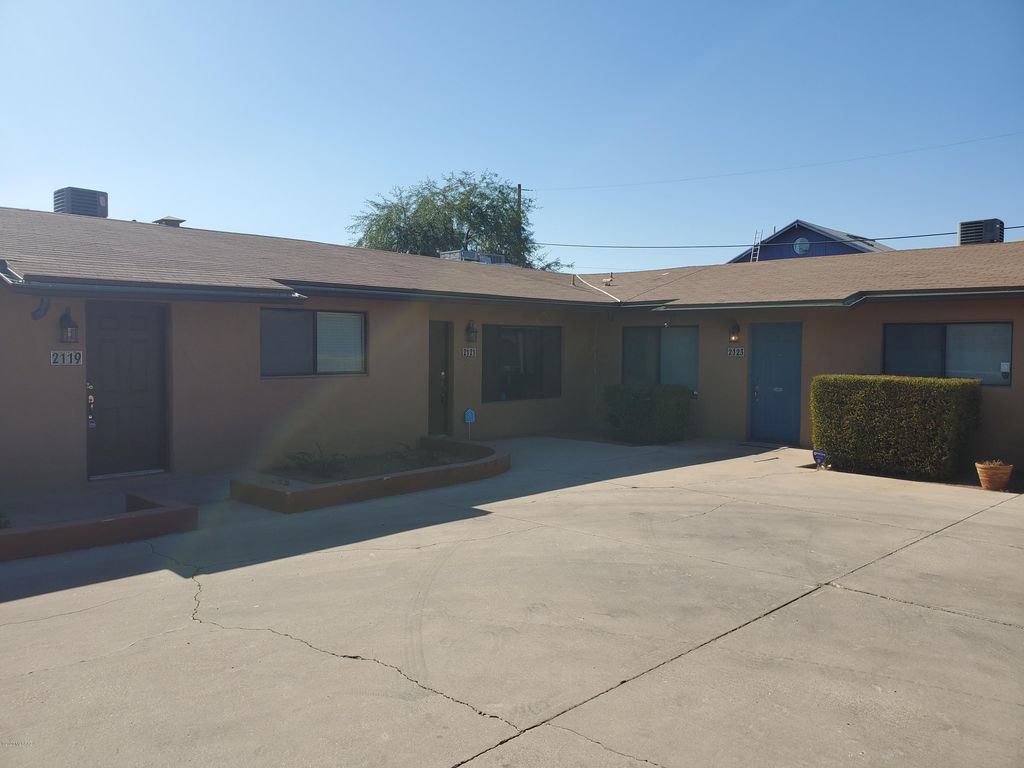 2121 N Columbus Boulevard, Tucson, AZ 85712