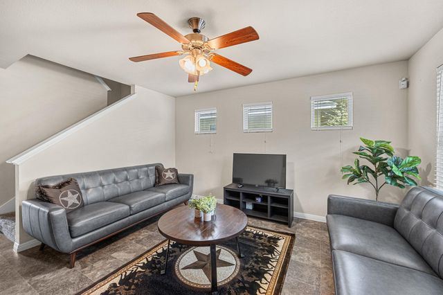 4520 Graceful LN 489, Austin, TX 78725