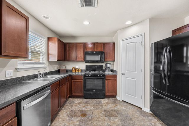 4520 Graceful LN 489, Austin, TX 78725