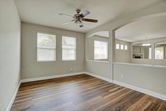 4509 Blossom Ranch Dr, Elk Grove, CA 95757