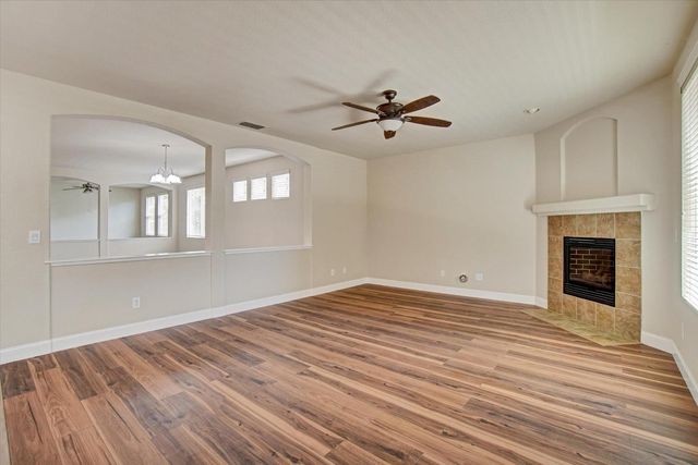 4509 Blossom Ranch Dr, Elk Grove, CA 95757