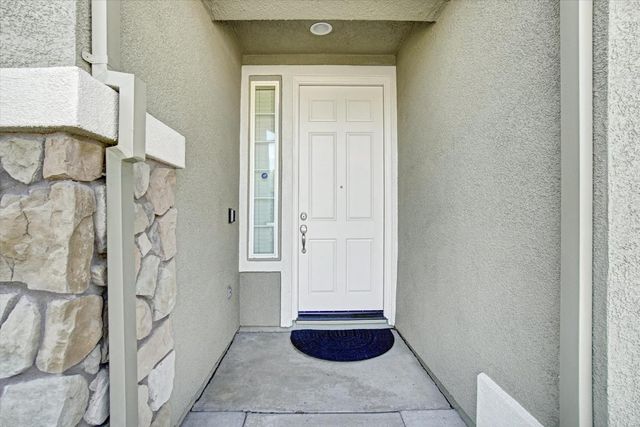 4509 Blossom Ranch Dr, Elk Grove, CA 95757