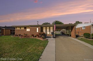 9720 Seavitt Drive, Allen Park, MI 48101