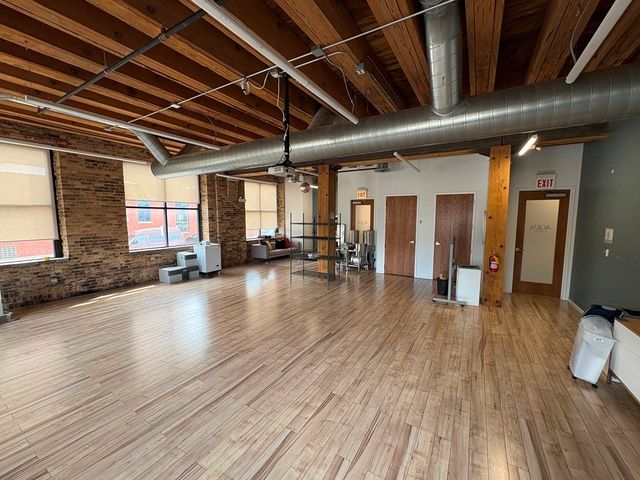 1500 W Carroll Avenue 1ST-FLOOR, Chicago, IL 60607