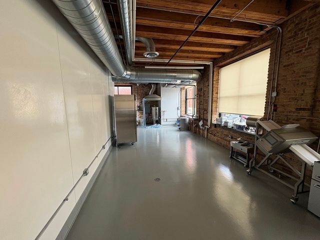 1500 W Carroll Avenue 1ST-FLOOR, Chicago, IL 60607