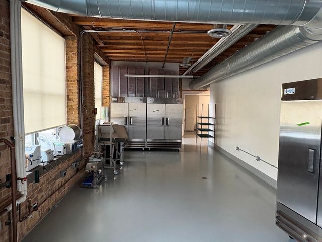 1500 W Carroll Avenue 1ST-FLOOR, Chicago, IL 60607