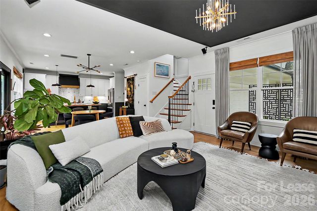 221 S Gardner Avenue, Charlotte, NC 28208