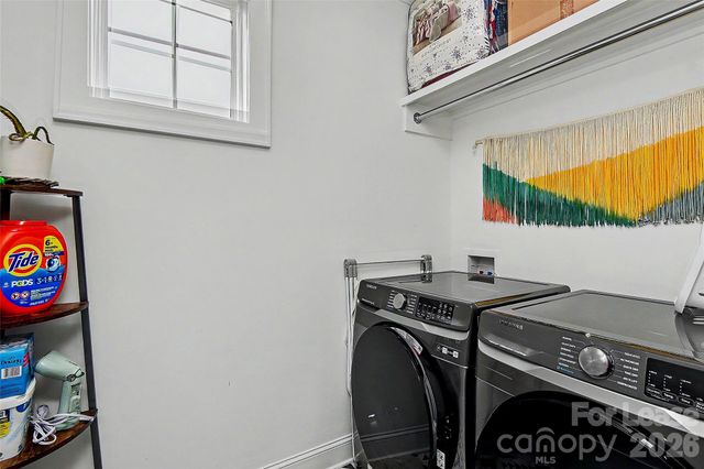 221 S Gardner Avenue, Charlotte, NC 28208