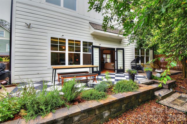 221 S Gardner Avenue, Charlotte, NC 28208