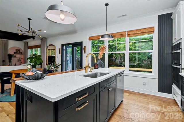 221 S Gardner Avenue, Charlotte, NC 28208