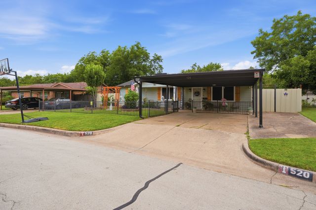 520 Thompson Drive, Saginaw, TX 76179