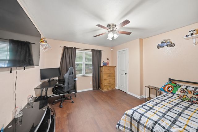 520 Thompson Drive, Saginaw, TX 76179
