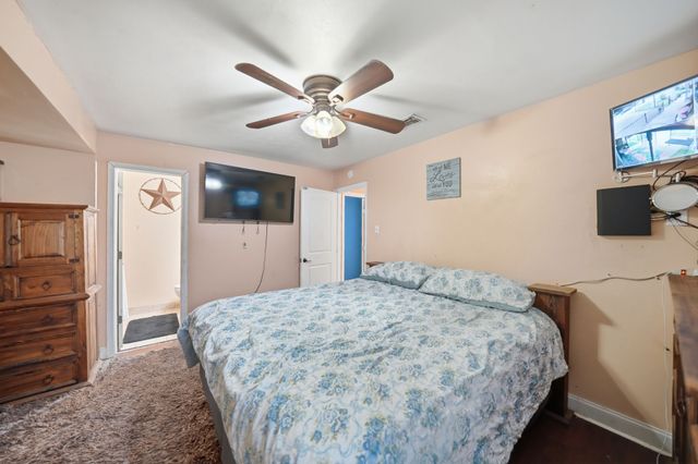 520 Thompson Drive, Saginaw, TX 76179