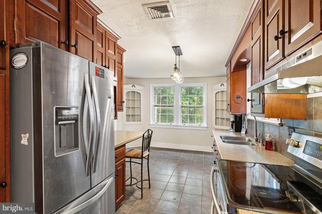 20 CLAYTON AVE, Lancaster, PA 17602
