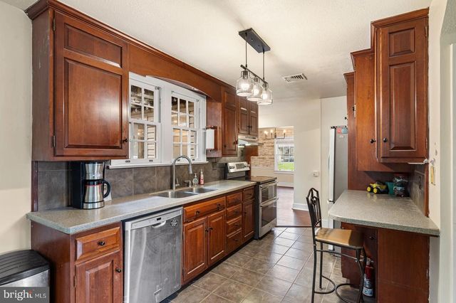 20 CLAYTON AVE, Lancaster, PA 17602