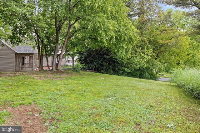 20 CLAYTON AVE, Lancaster, PA 17602