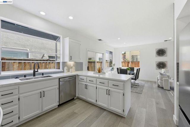 2245 Pipit Ct, San Leandro, CA 94579