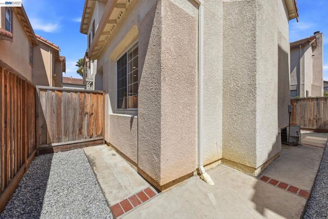 2245 Pipit Ct, San Leandro, CA 94579