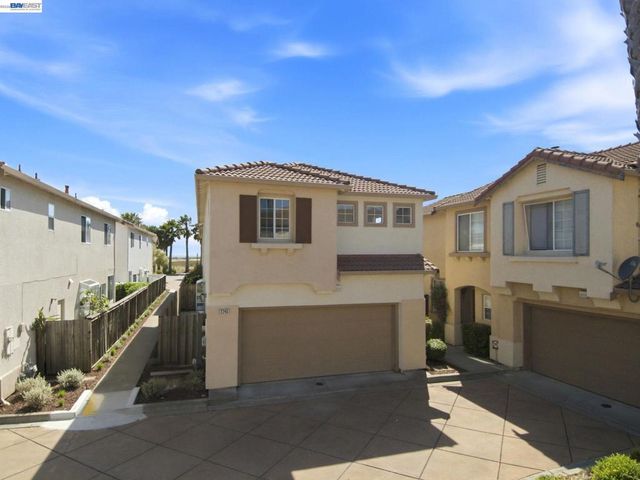 2245 Pipit Ct, San Leandro, CA 94579