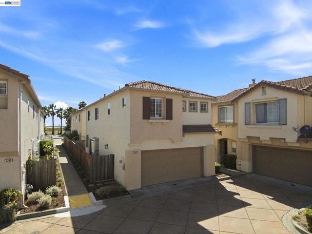 2245 Pipit Ct, San Leandro, CA 94579