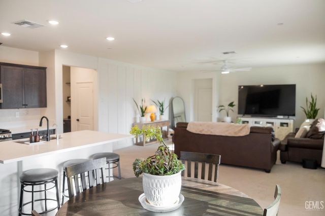 7418 Koyuk River Street, Bakersfield, CA 93311