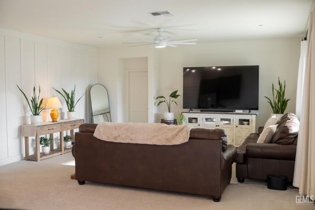 7418 Koyuk River Street, Bakersfield, CA 93311