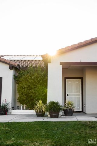 7418 Koyuk River Street, Bakersfield, CA 93311