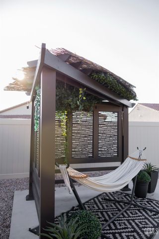 7418 Koyuk River Street, Bakersfield, CA 93311