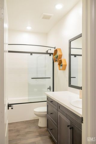 7418 Koyuk River Street, Bakersfield, CA 93311